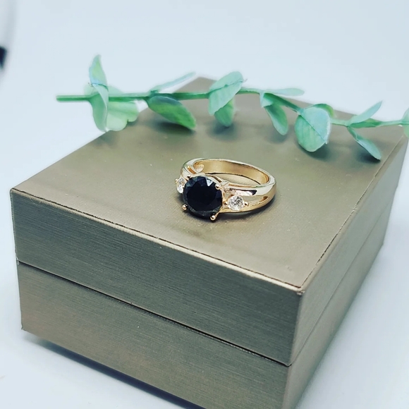 Black Rhinestones ring - Picture 3 of 3